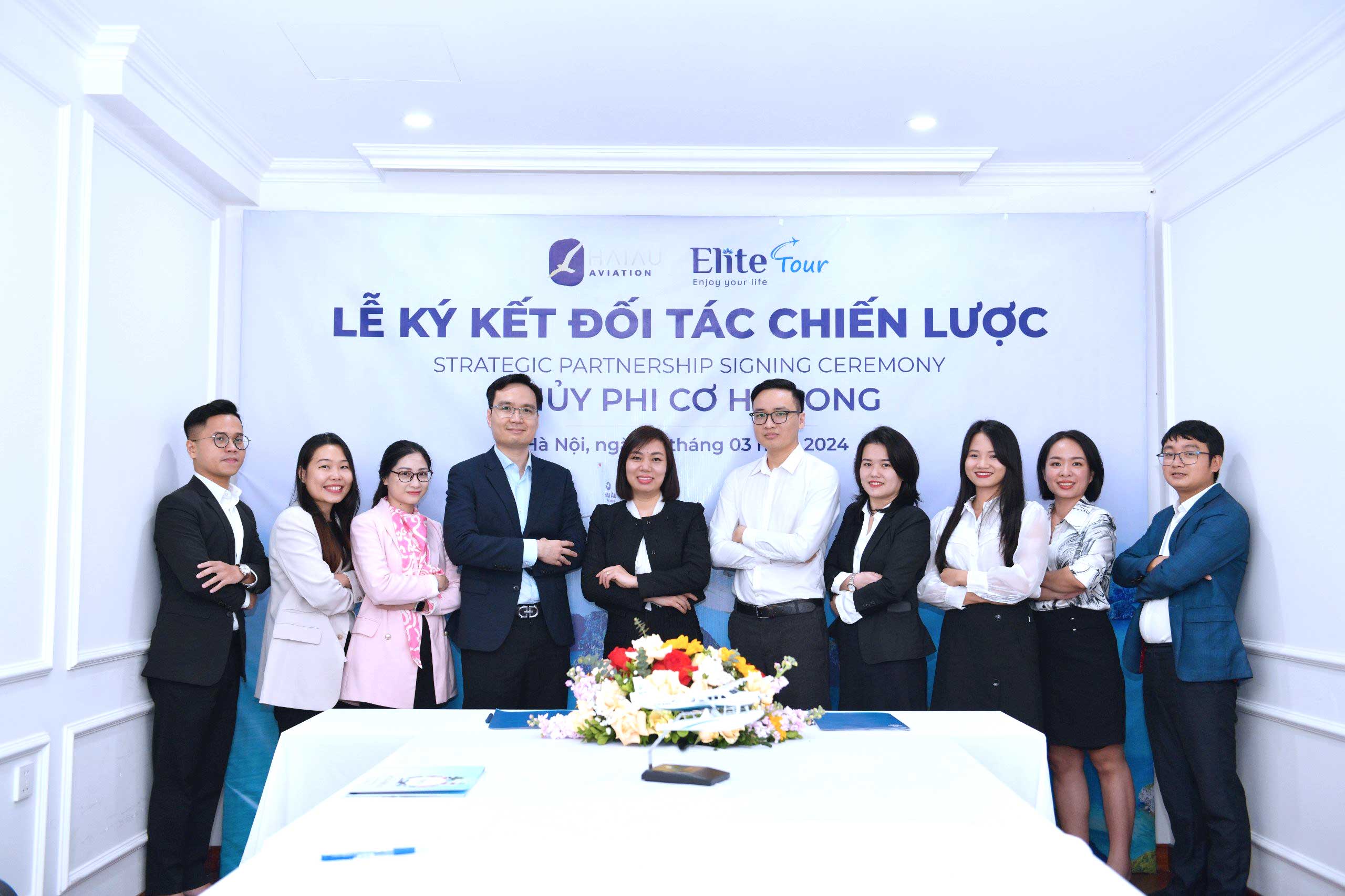 Công ty du lịch Elite Tour kí kết với Thủy phi cơ Hải Âu 01