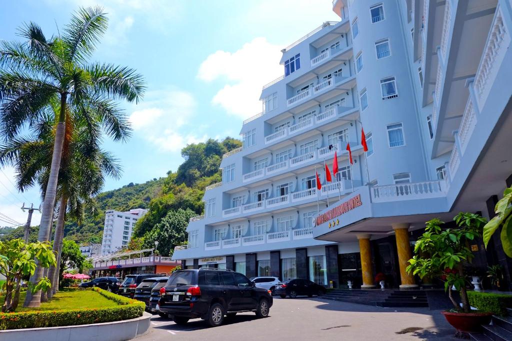 Hung Long Harbour Hotel