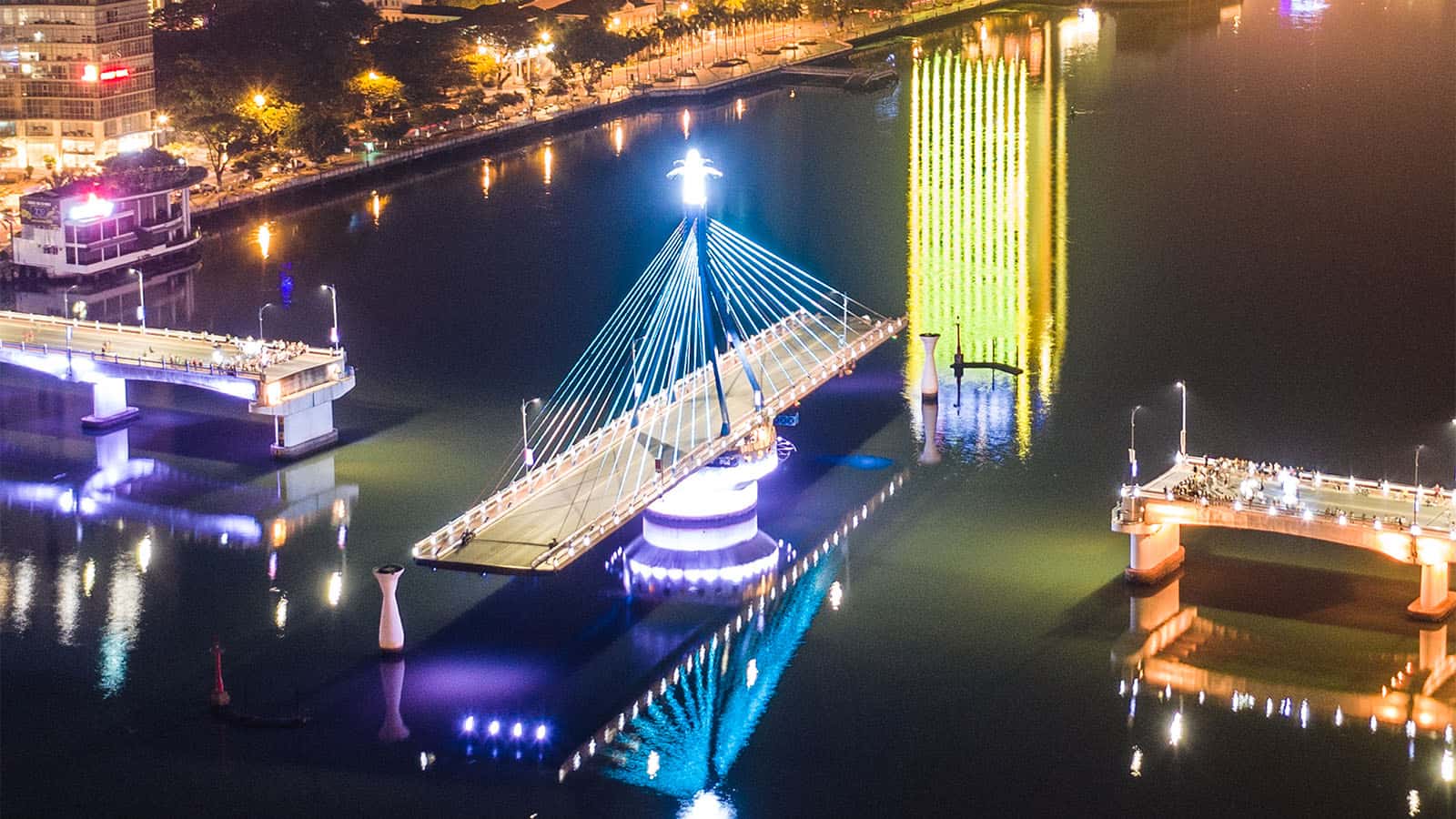 cầu quay sông Hàn Đà Nẵng
