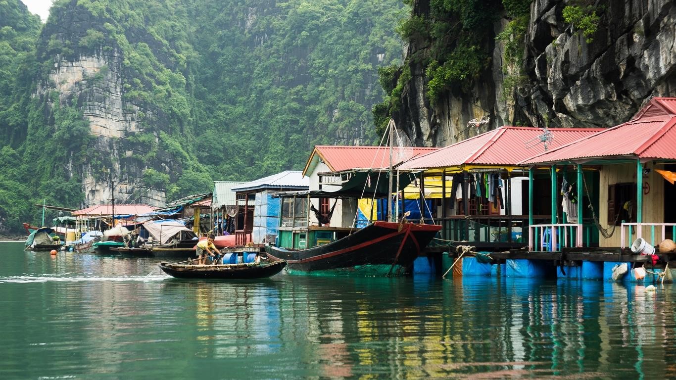 làng chài Cái Bèo - đảo Cát Bà