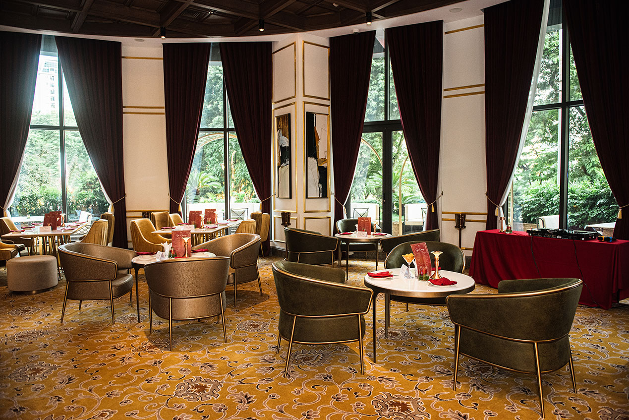 F29 Lounge & Restaurant - Golden Lake restaurant - Nhà hàng tại Dolce by Wyndham Hanoi Golden Lake
