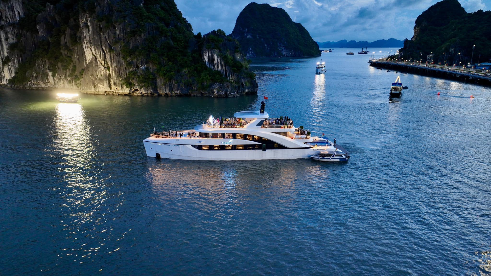 tàu Saquila Yacht