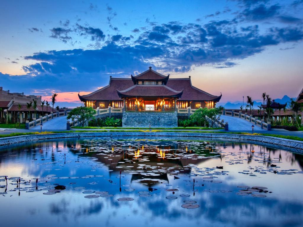 Emeralda Resort Ninh Bình - resort 5 sao đẹp tại Ninh Bình