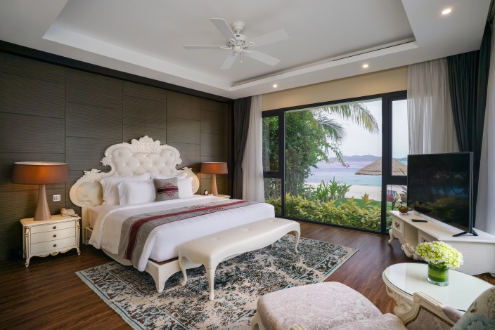 Phòng view biển Vinpearl Resort & Spa Nha Trang Bay